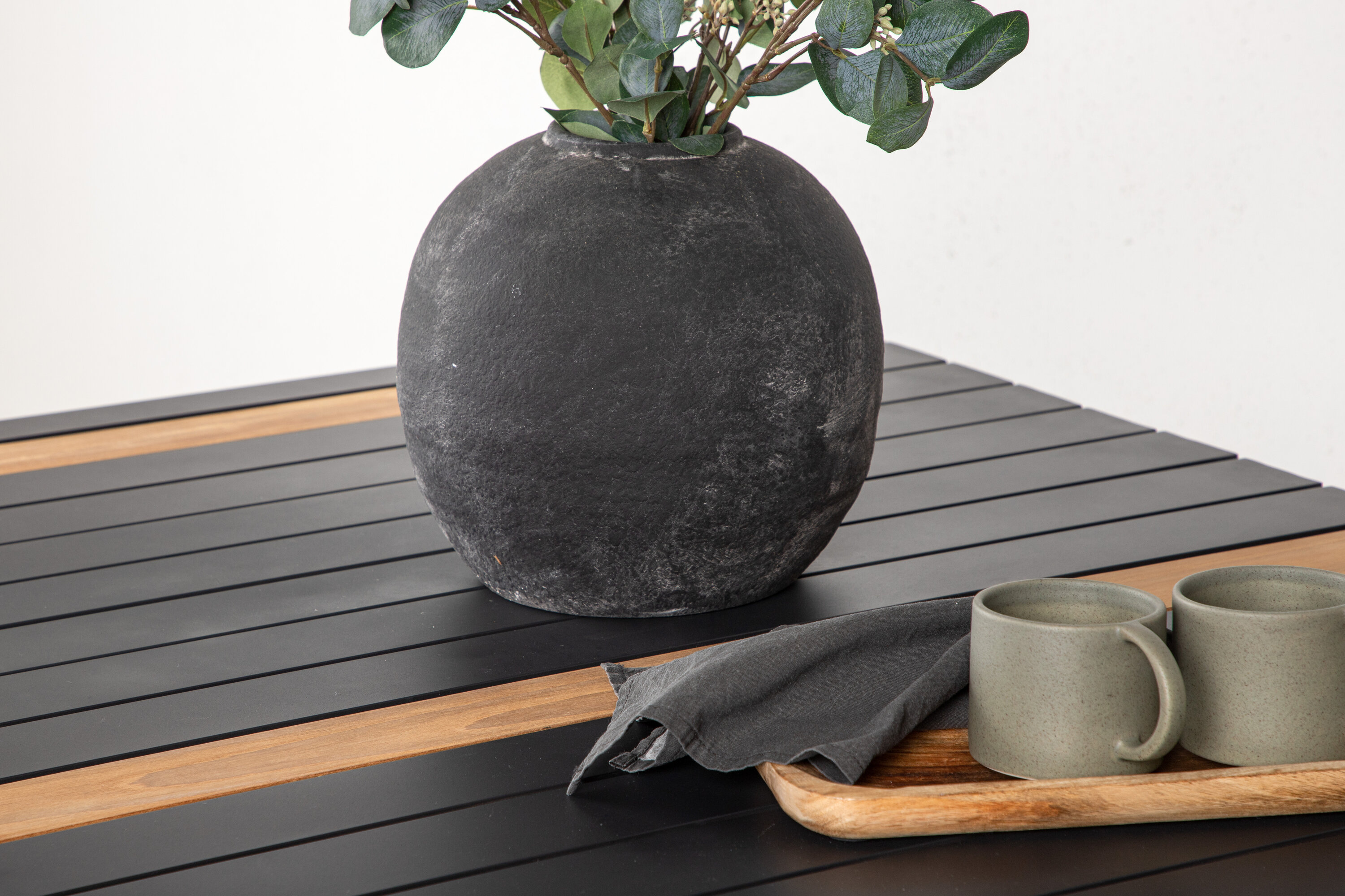 Détail du table à manger rectangulaire Togo noir 150 x 90 cm
