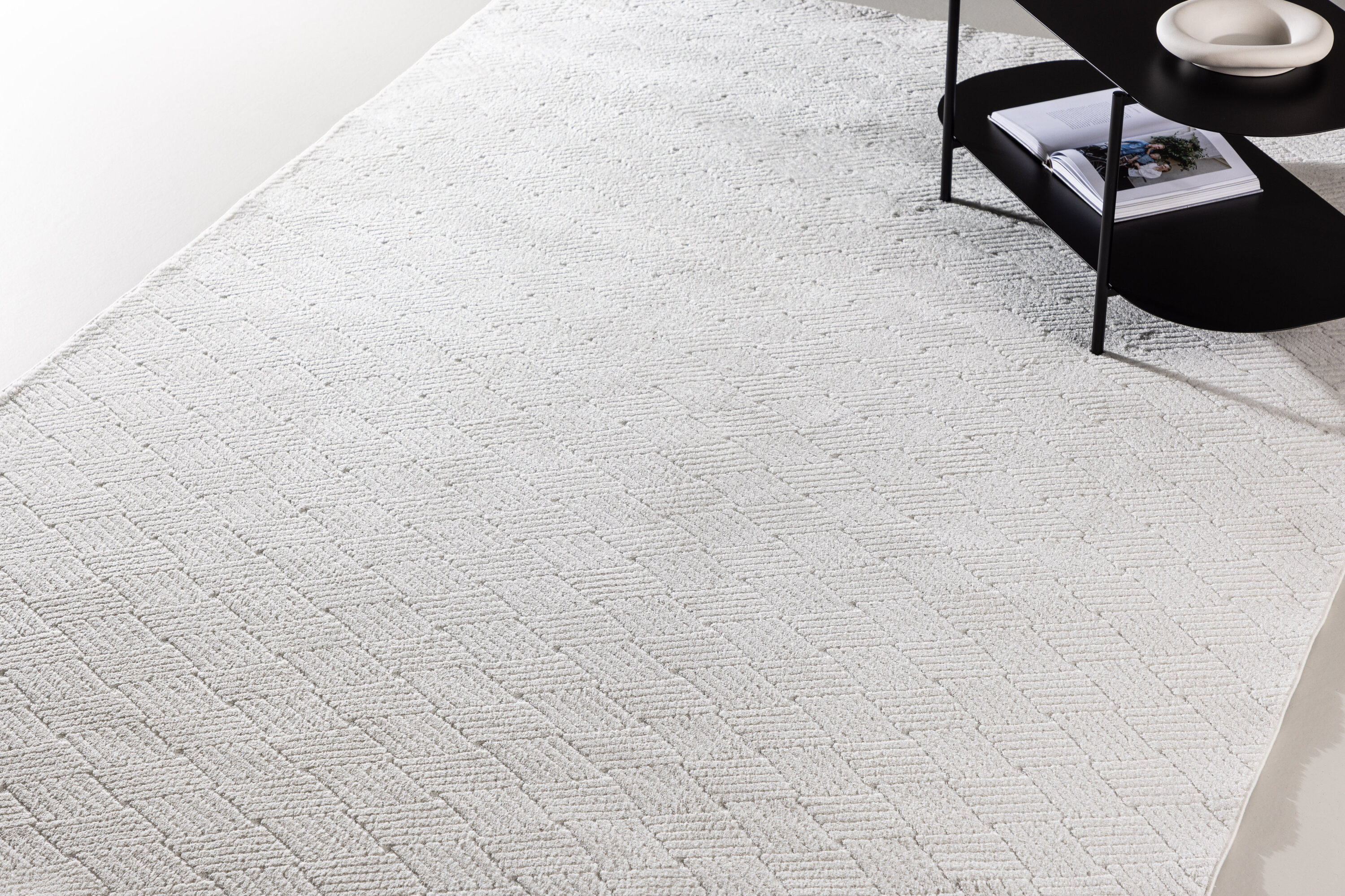 Todd tapis de salon blanc 290 x 200 cm en situation dans une pièce décorée