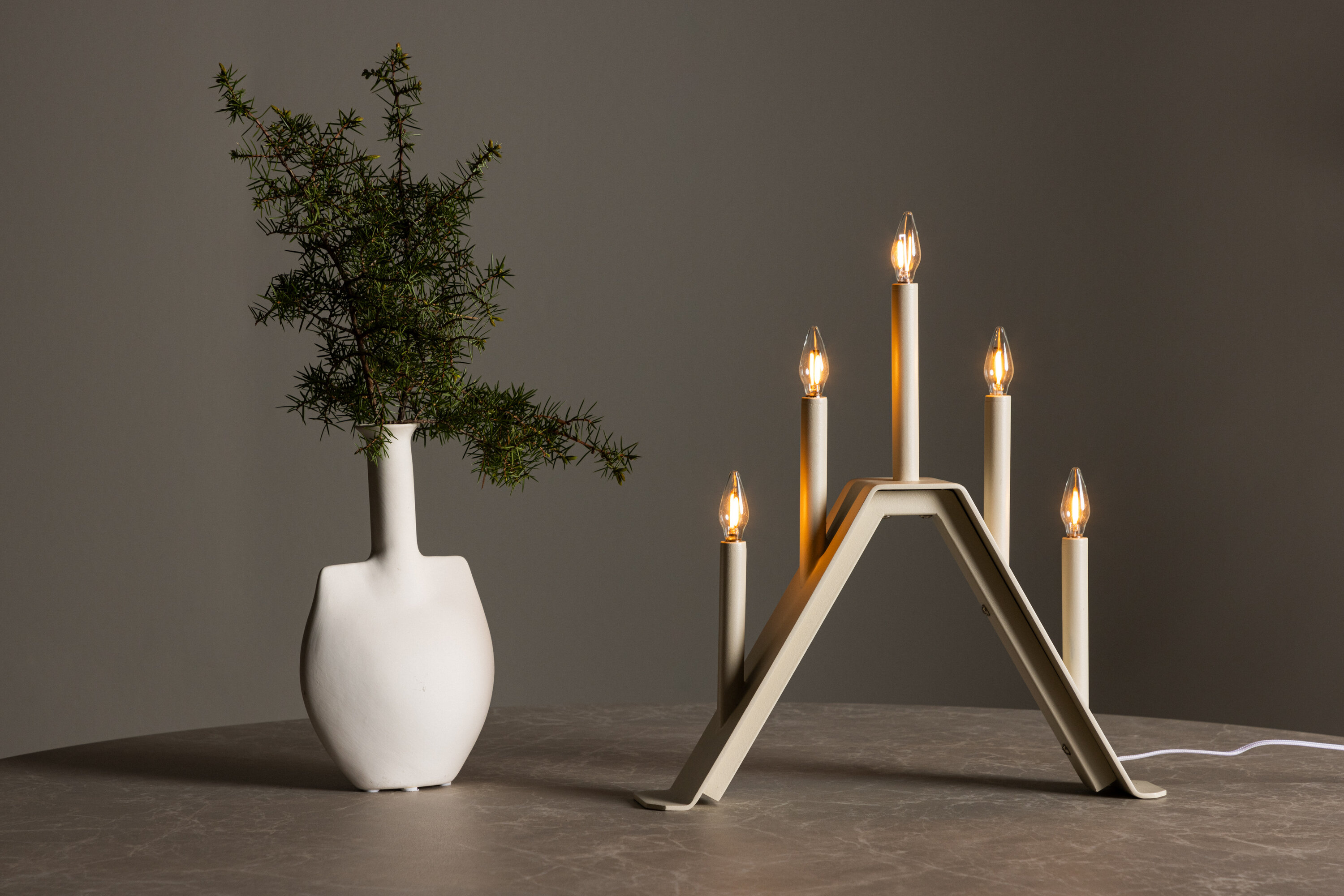 Åre éclairage de noël beige 6 x 36 x 32 cm en situation dans une pièce décorée