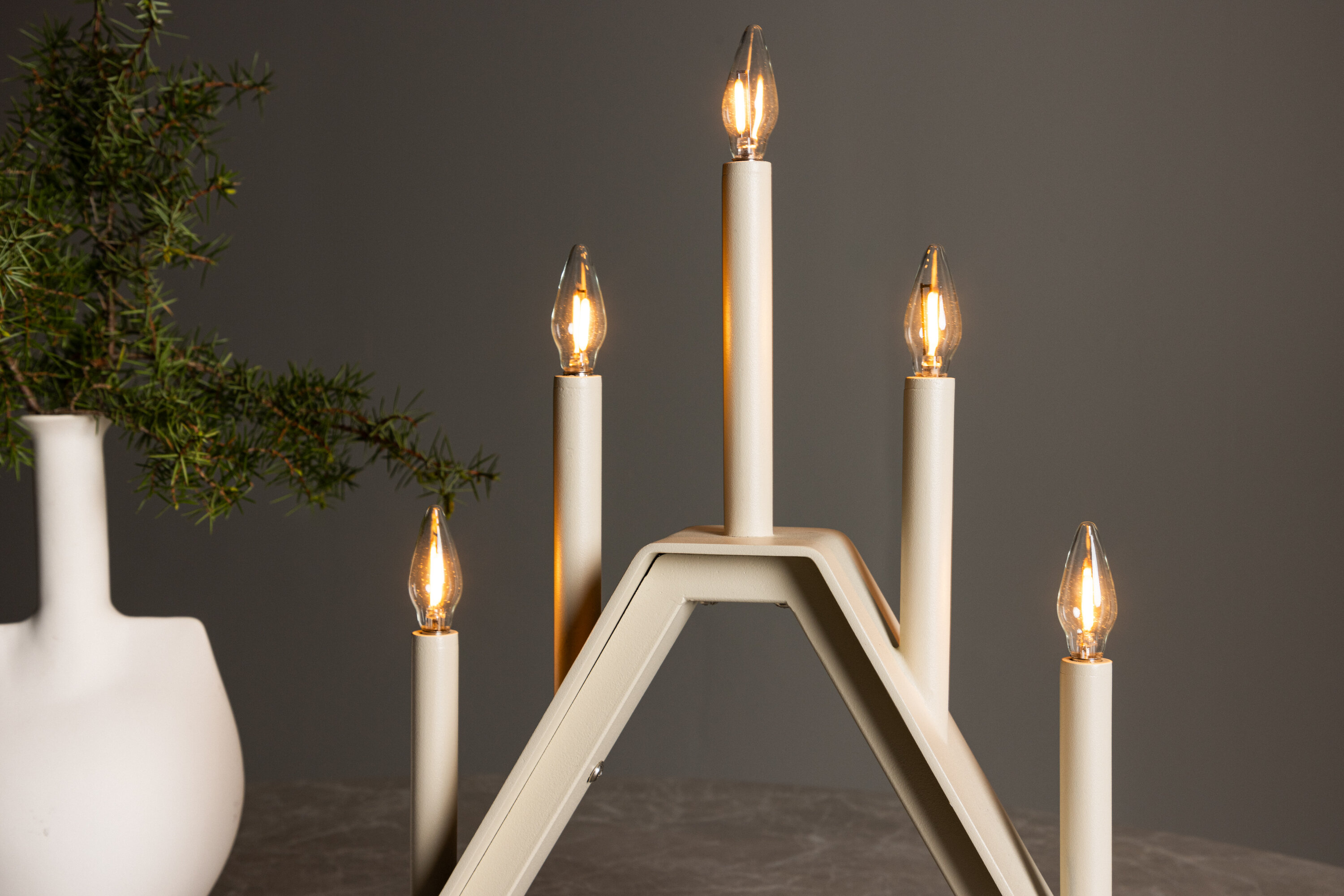 Åre éclairage de noël beige 6 x 36 x 32 cm en situation dans une pièce décorée