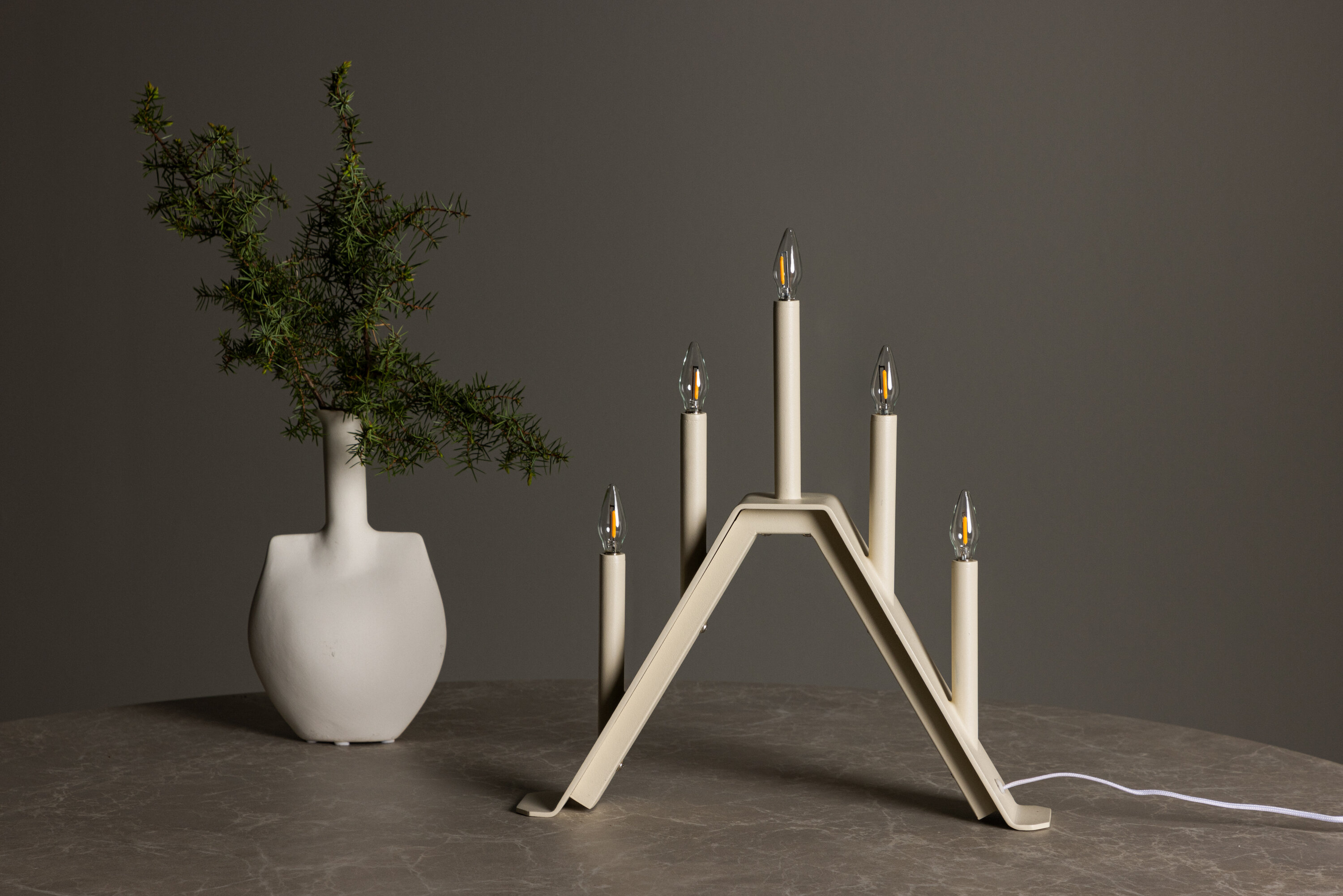 Åre éclairage de noël beige 6 x 36 x 32 cm en situation dans une pièce décorée