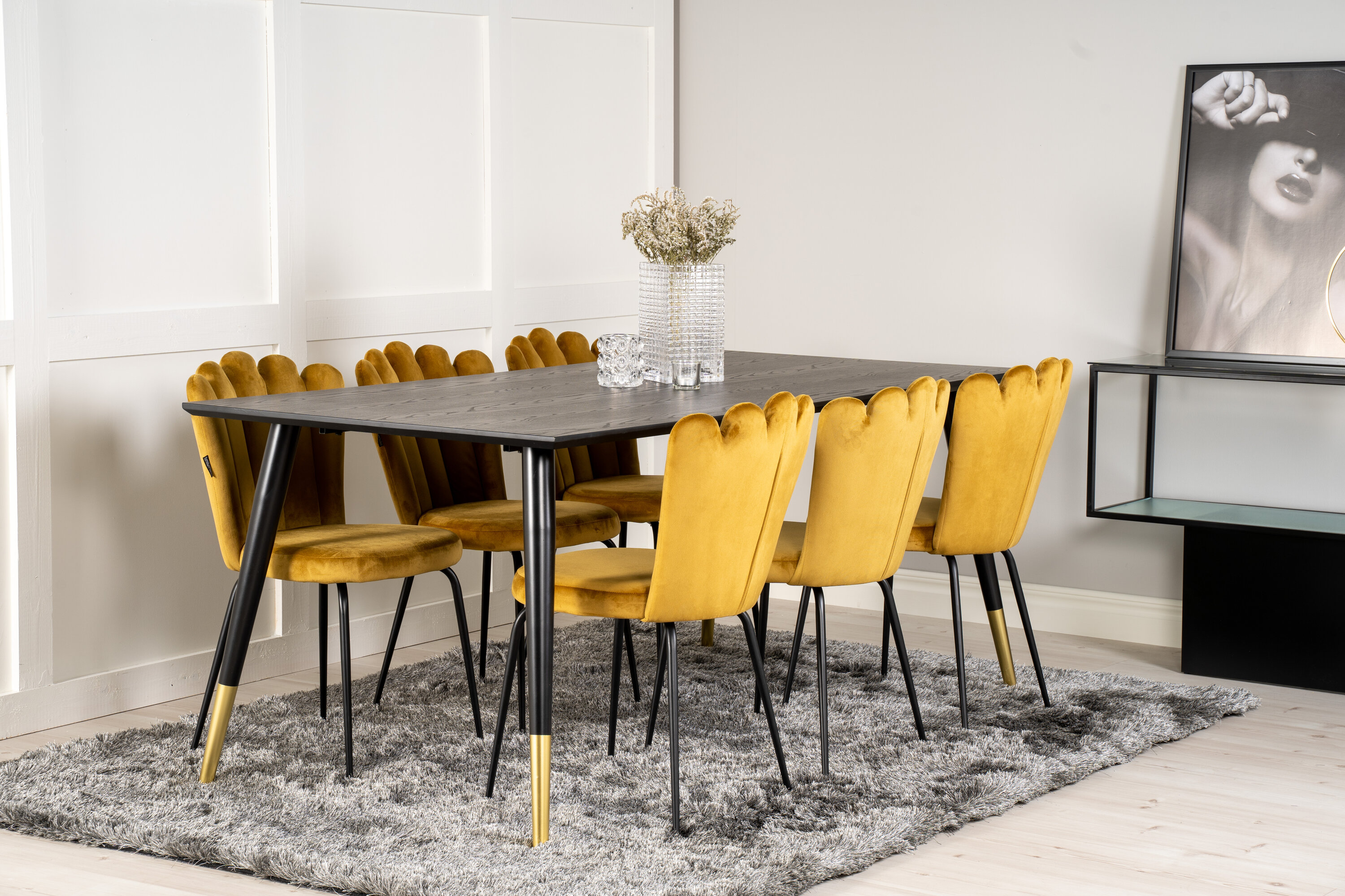 Détail du ensemble repas rectangulaire Dipp, Limhamn noir, jaune, doré Table : 75 x 180 x 90 Chaise : 54 x 82,5 x 44,5 cm