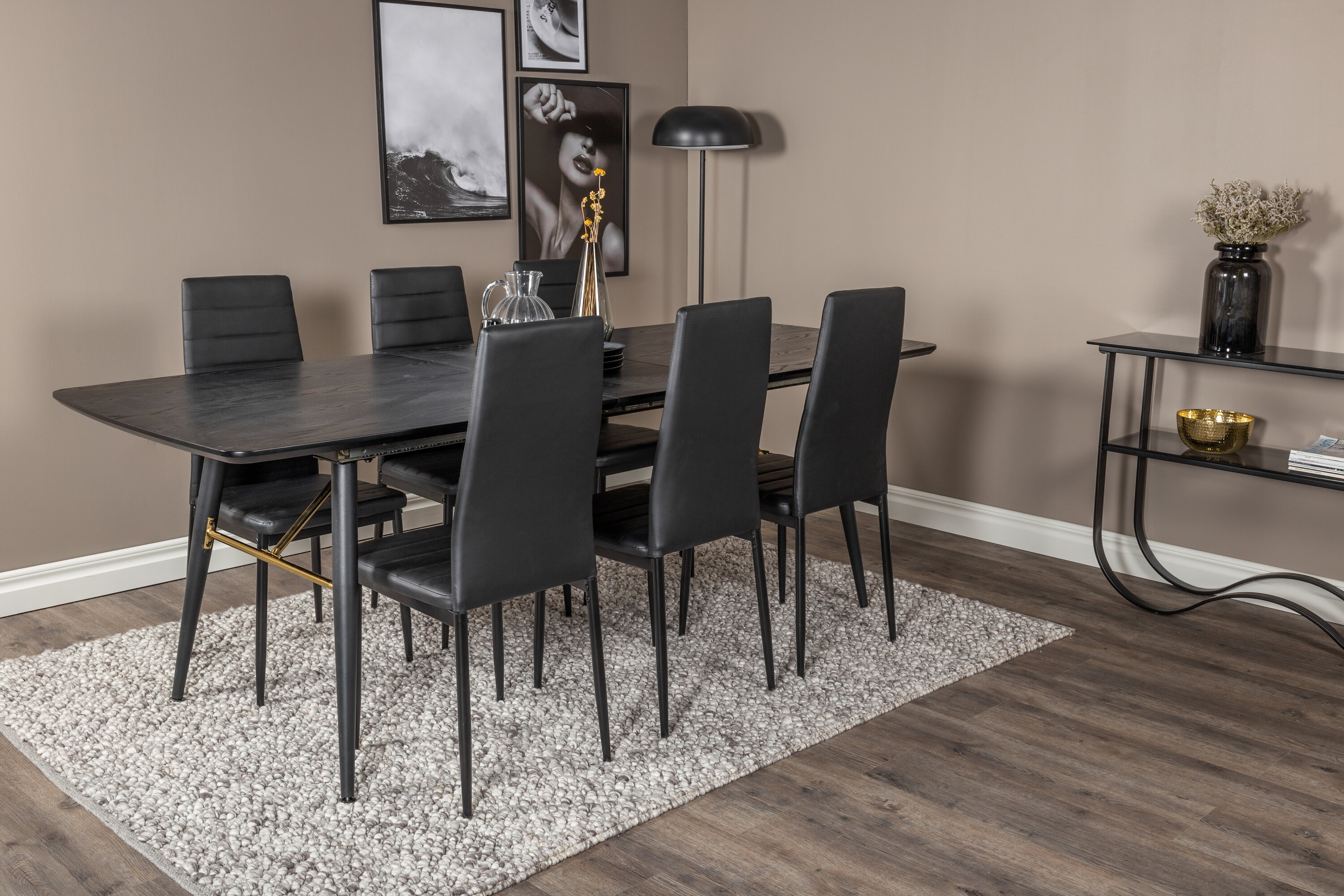 Détail du ensemble repas rectangulaire Gold, Slim noir Table : 76 x 180 x 85 Chaise : 48 x 98 x 42 cm