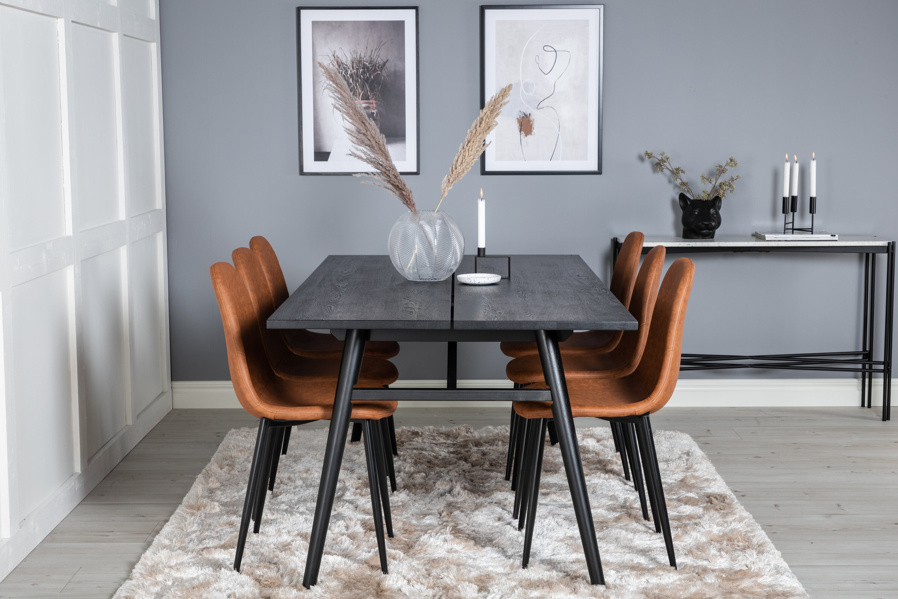 Détail du ensemble repas rectangulaire Sleek, Polar noir, marron, brossé clair Table : 75 x 195 x 95 Chaise : 53 x 87 x 44 cm