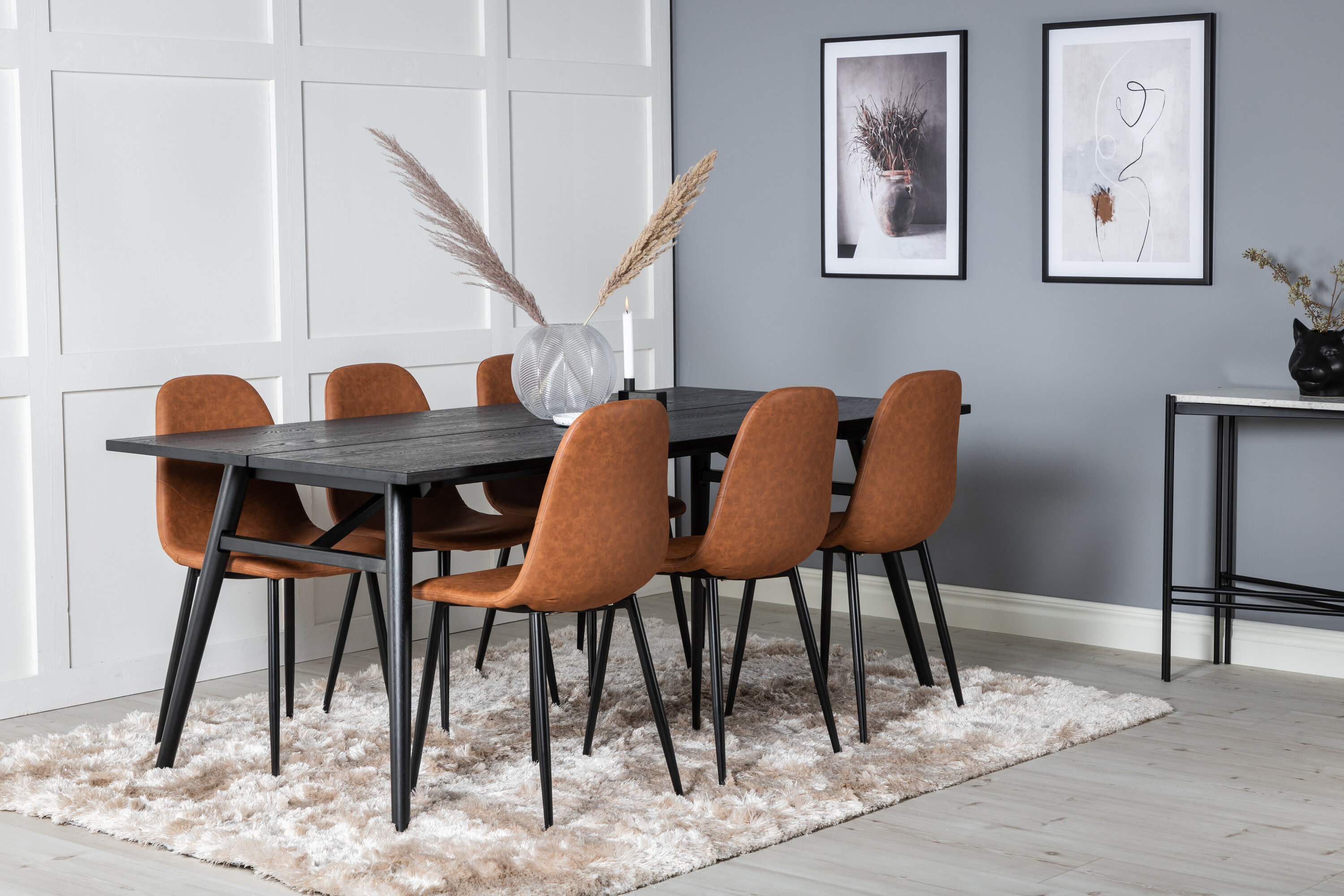 Détail du ensemble repas rectangulaire Sleek, Polar noir, marron, brossé clair Table : 75 x 195 x 95 Chaise : 53 x 87 x 44 cm