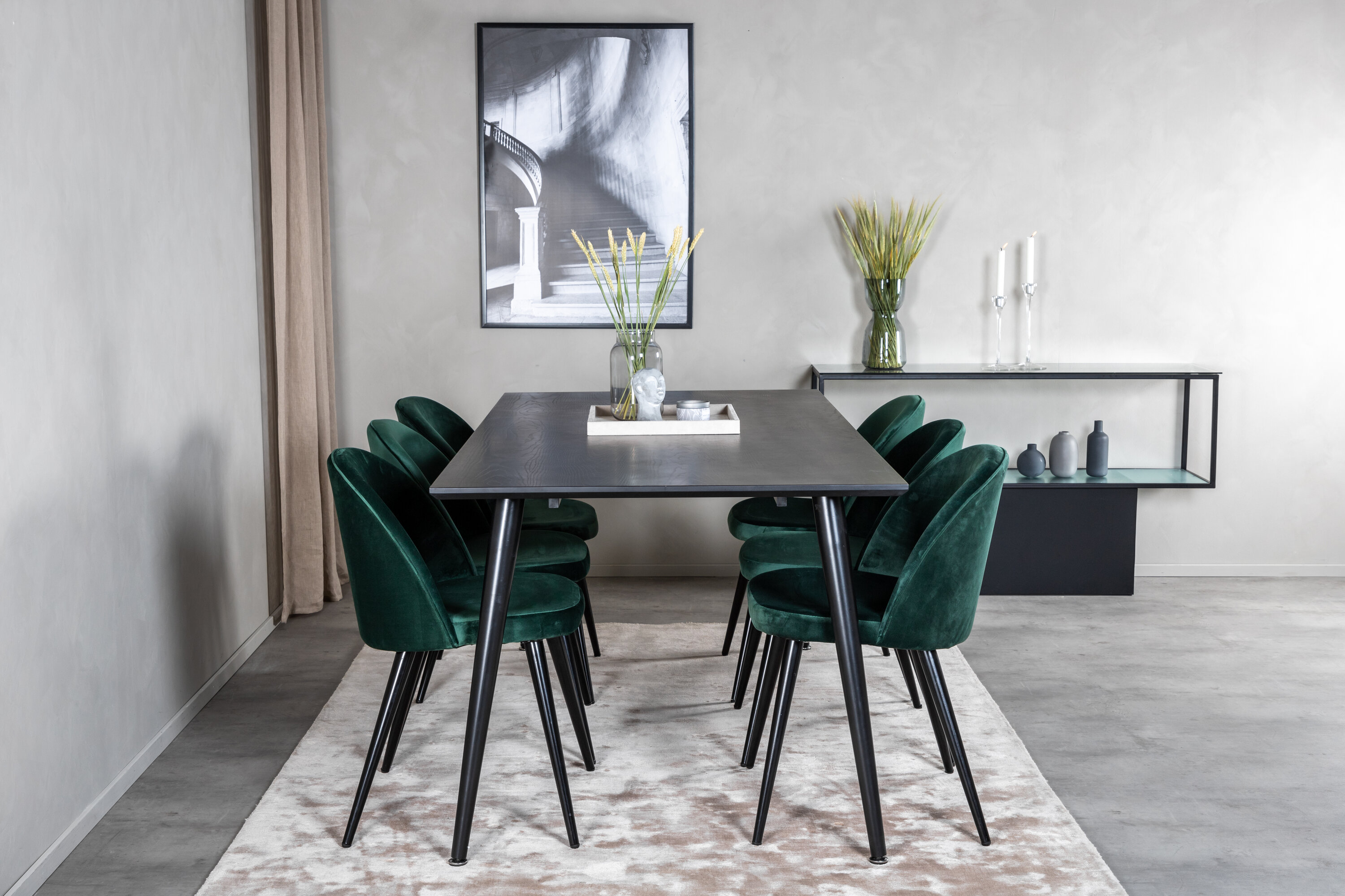 Détail du ensemble repas rectangulaire Dipp, Velvet noir, vert Table : 75,5 x 180 x 90 Chaise : 57 x 76,5 x 50 cm