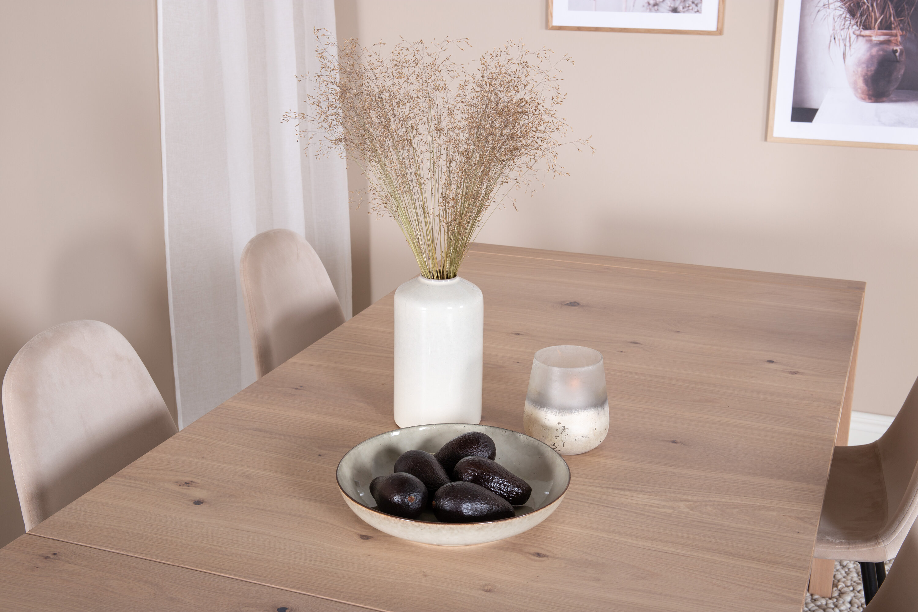 Détail du ensemble repas rectangulaire Slider, Polar blanchi, beige, noir Table : 75 x 170 x 95 Chaise : 53,3 x 88 x 42,5 cm