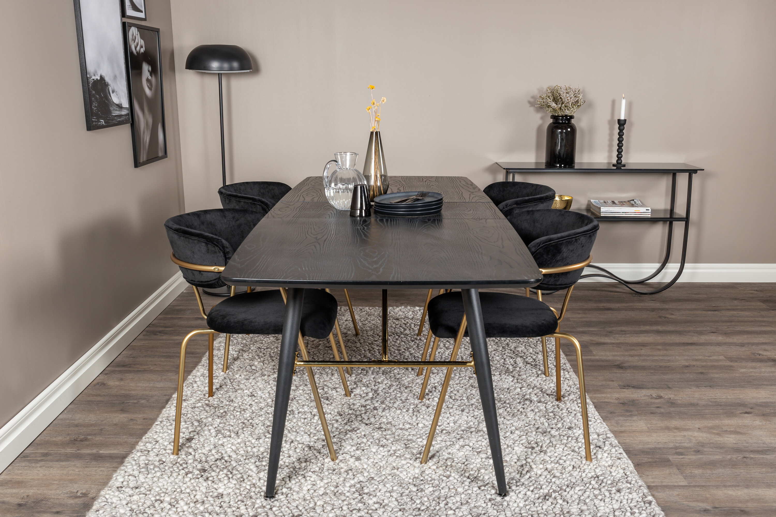Détail du ensemble repas rectangulaire Gold, Arrow noir, doré Table : 76 x 180 x 85 Chaise : 61 x 79 x 58 cm