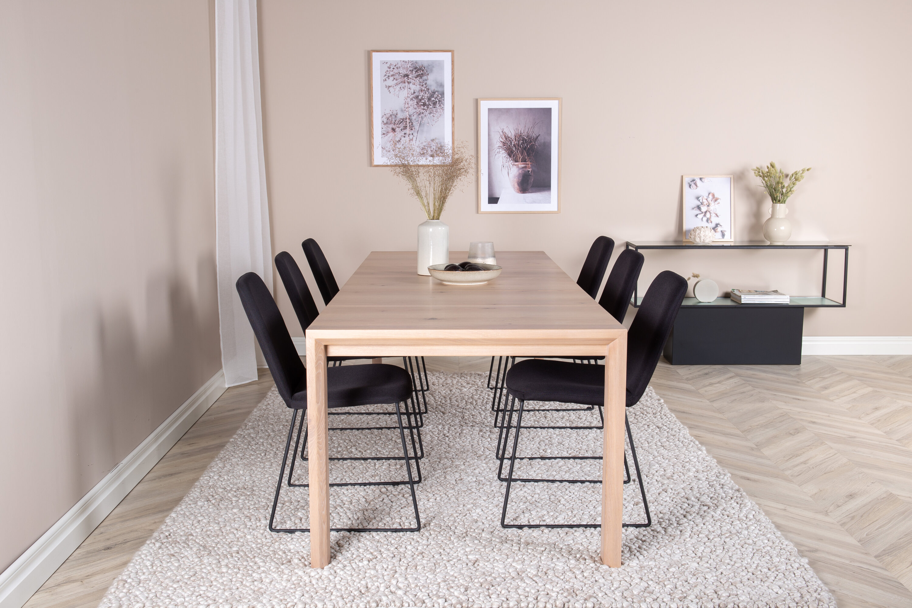 Détail du ensemble repas rectangulaire Slider, Muce blanchi, noir Table : 75 x 170 x 95 Chaise : 63 x 84 x 43 cm