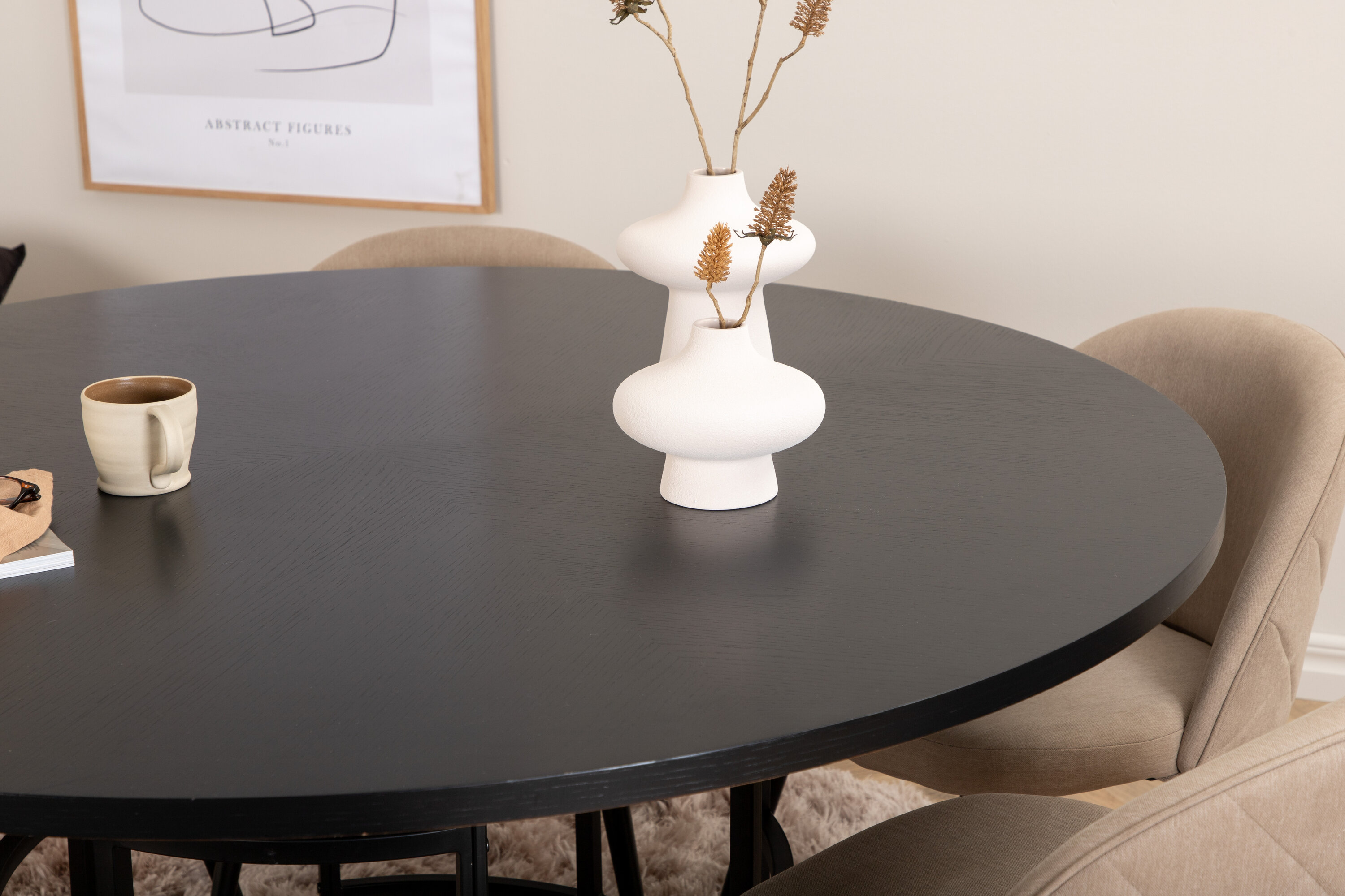Détail du ensemble repas rond Copenhagen, Velvet noir, beige Table : ⌀140 Chaise : 57 x 76,5 x 50 cm