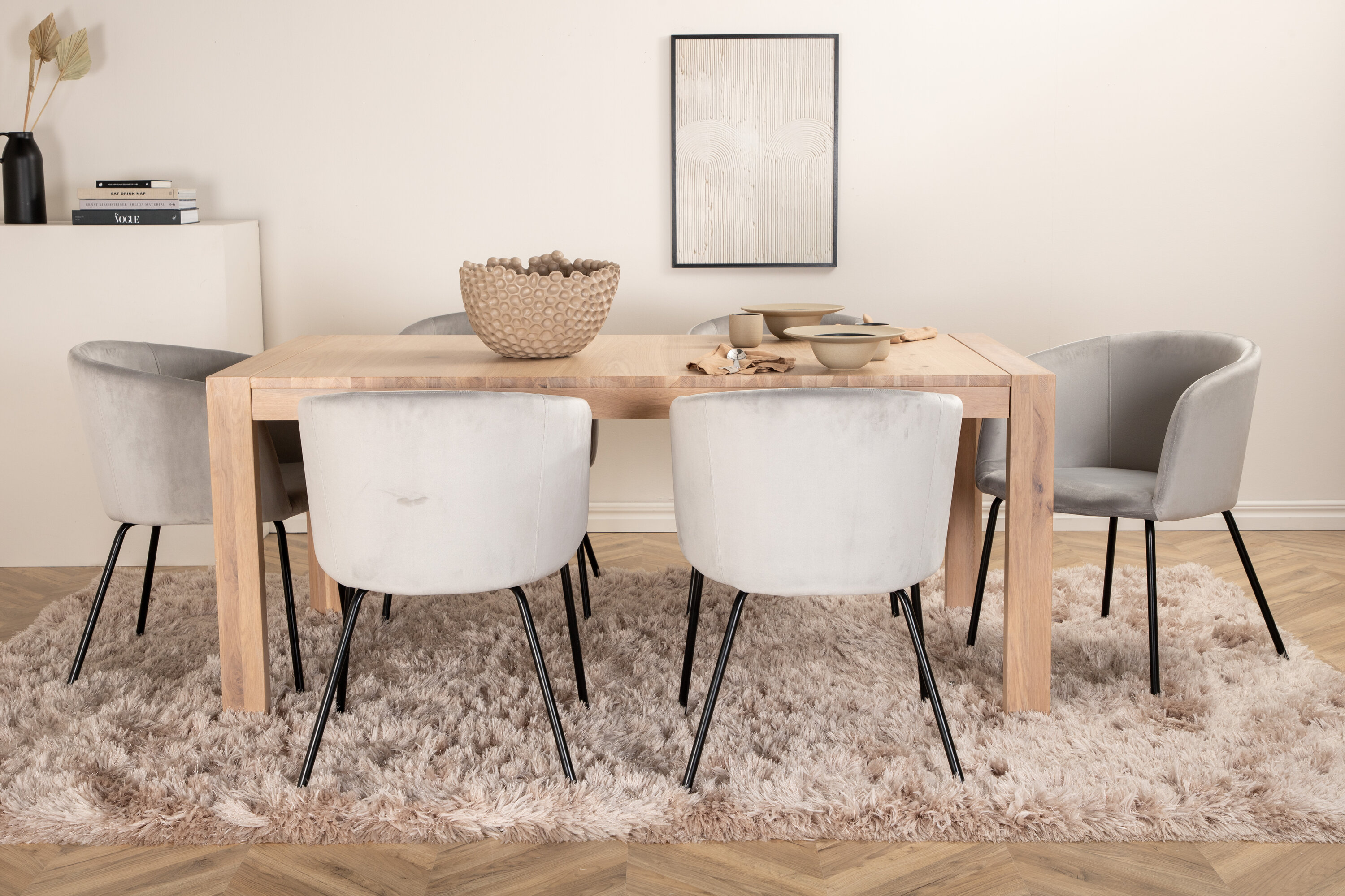 Détail du ensemble repas rectangulaire Slider, Berit blanchi, noir, gris Table : 75 x 170 x 95 Chaise : 55 x 78 x 55 cm