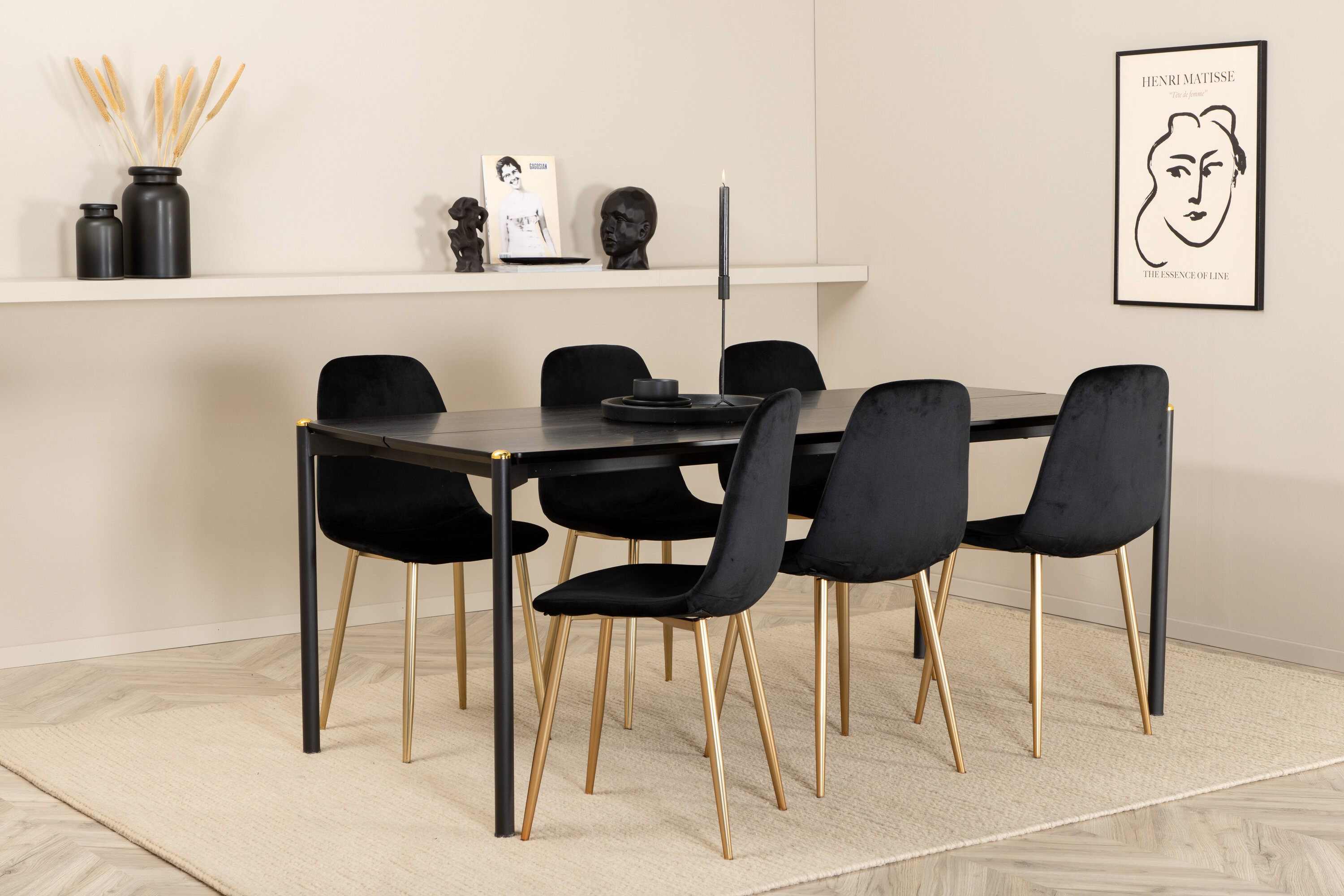 Détail du ensemble repas rectangulaire Pelle, Polar noir, doré Table : 75 x 190 x 90 Chaise : 52 x 86 x 44 cm