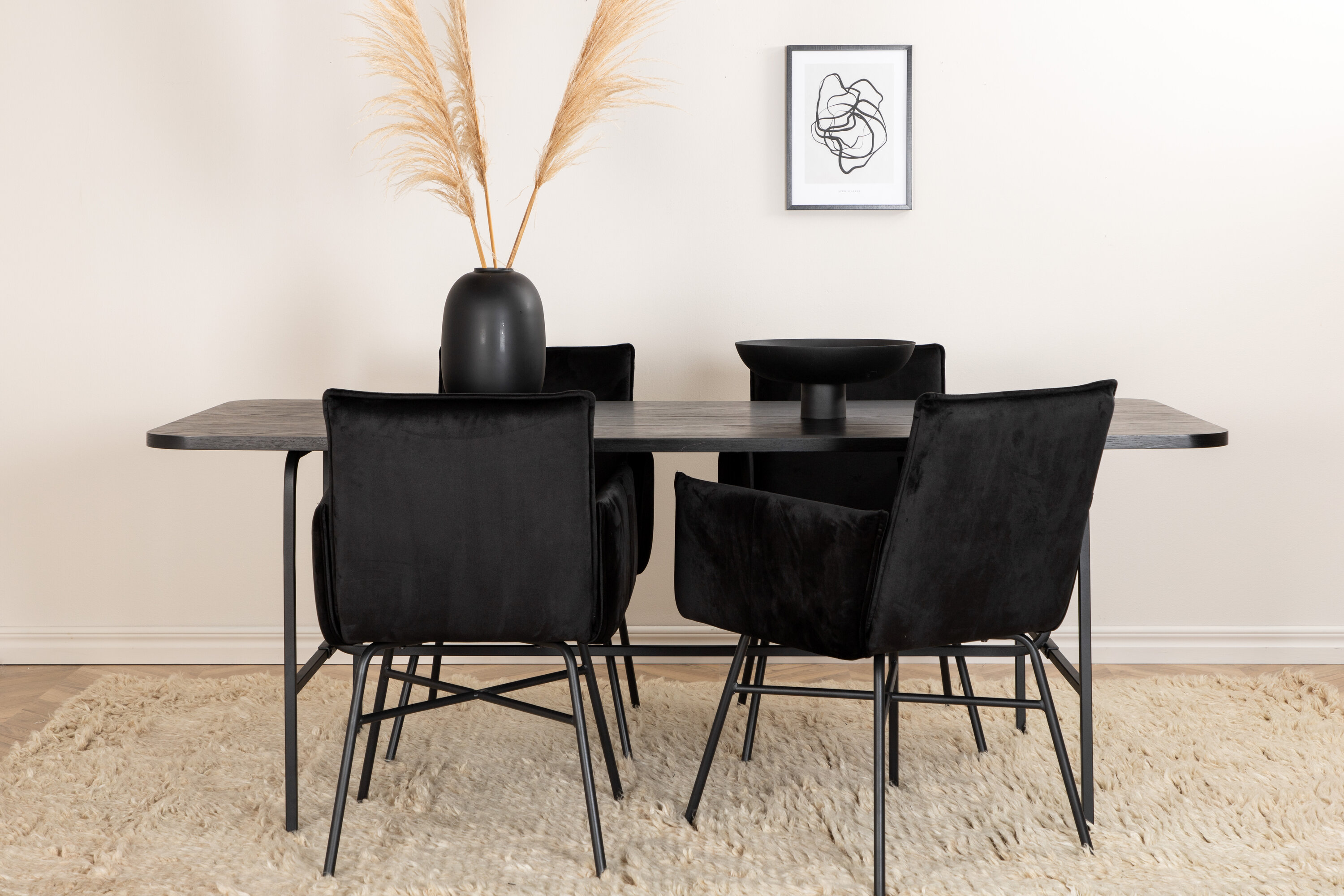 Détail du ensemble repas rectangulaire Uno, Petra noir Table : 74 x 200 x 90 Chaise : 60 x 87 x 57 cm