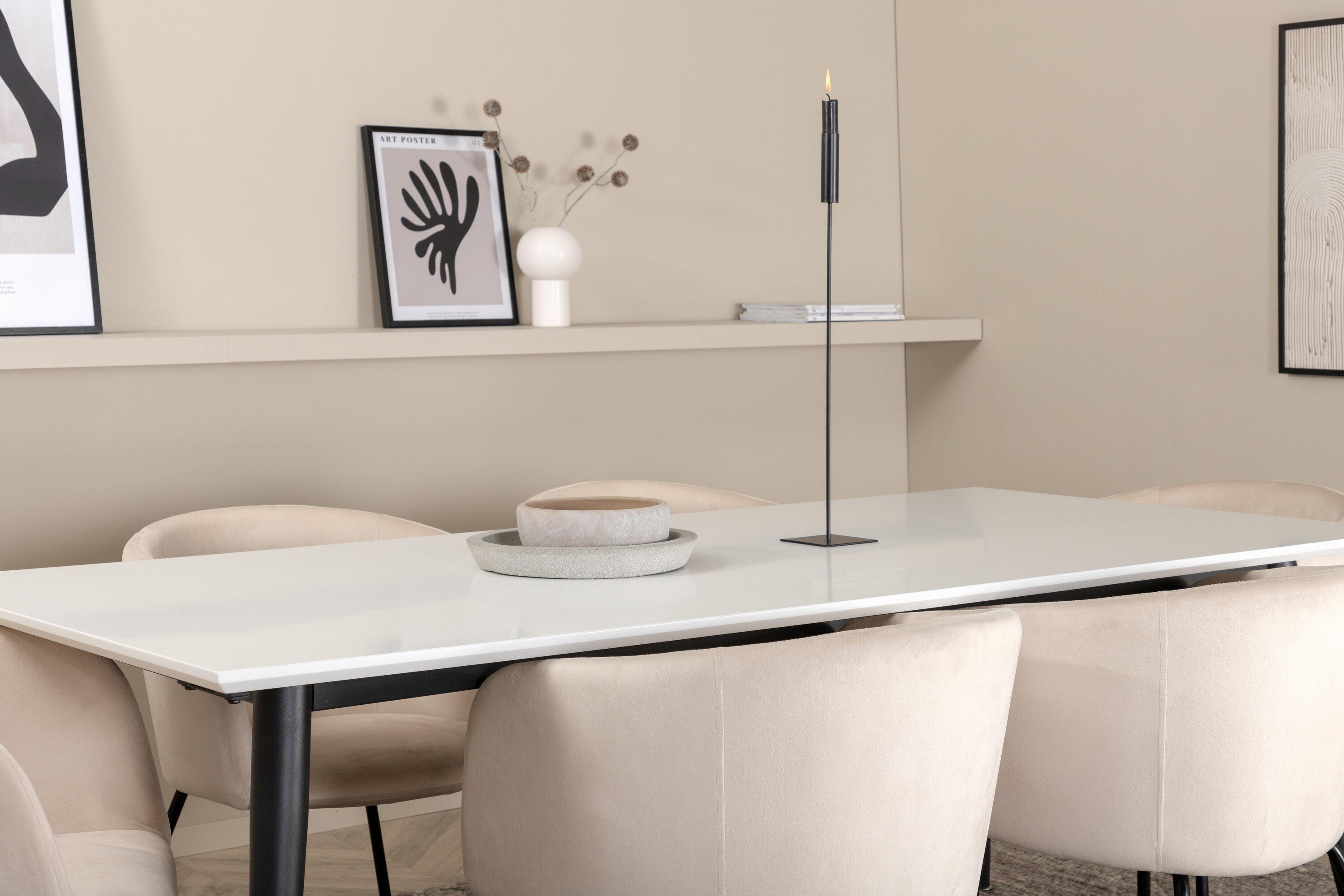 Détail du ensemble repas rectangulaire Jimmy, Berit blanc, beige, noir Table : 76 x 195 x 90 Chaise : 55 x 78 x 55 cm