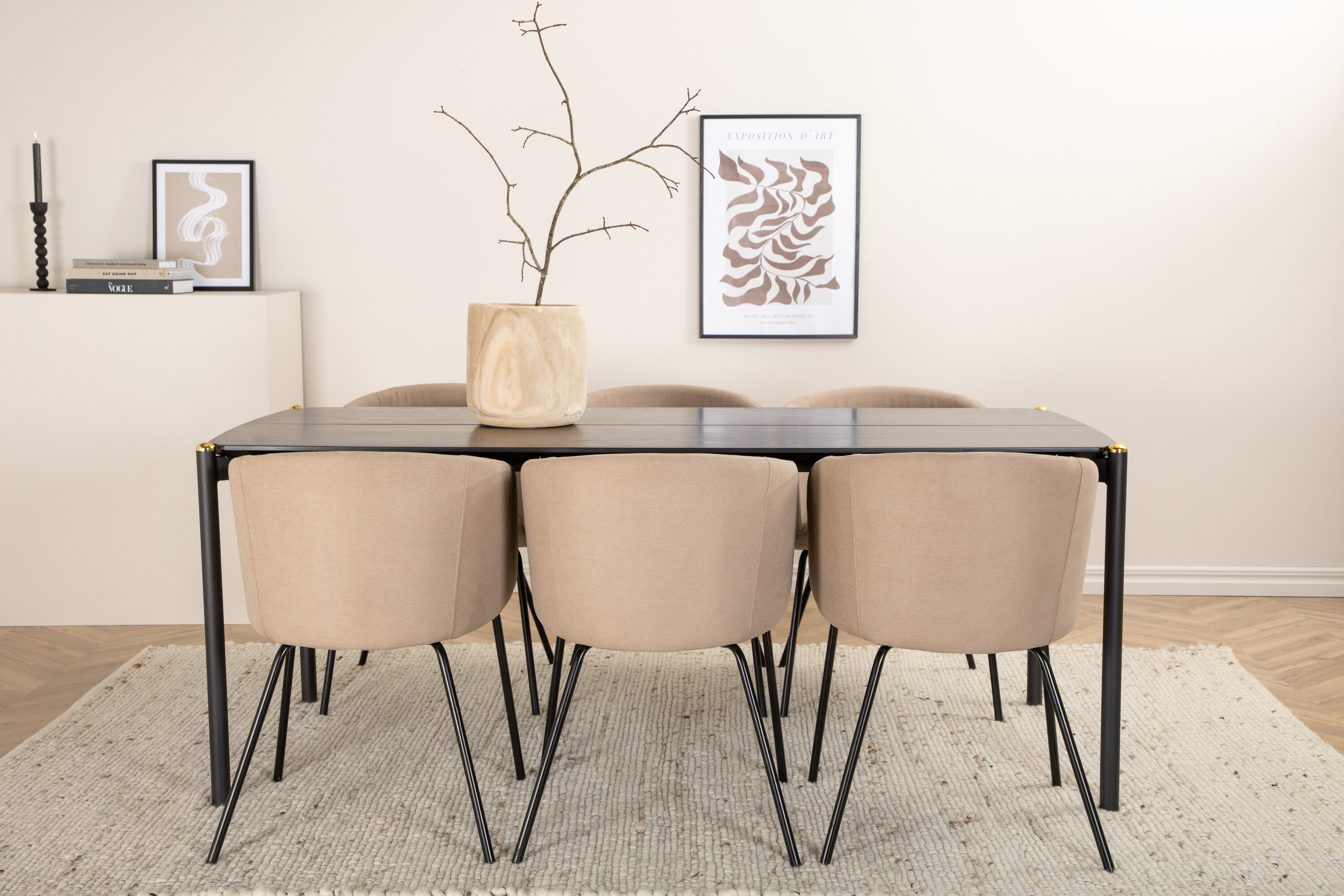 Détail du ensemble repas rectangulaire Pelle, Berit noir, beige Table : 75 x 190 x 90 Chaise : 55 x 78 x 55 cm