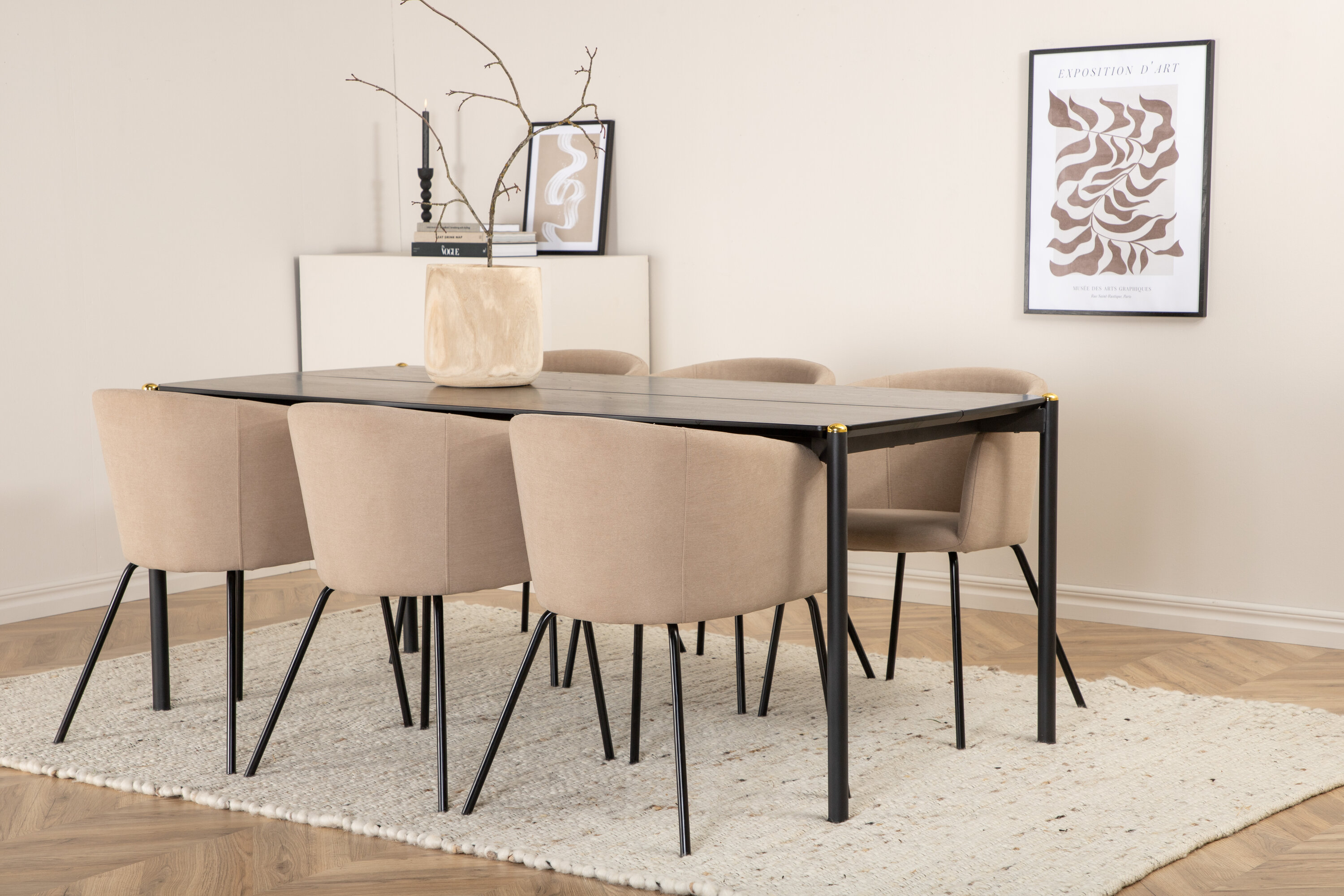 Détail du ensemble repas rectangulaire Pelle, Berit noir, beige Table : 75 x 190 x 90 Chaise : 55 x 78 x 55 cm