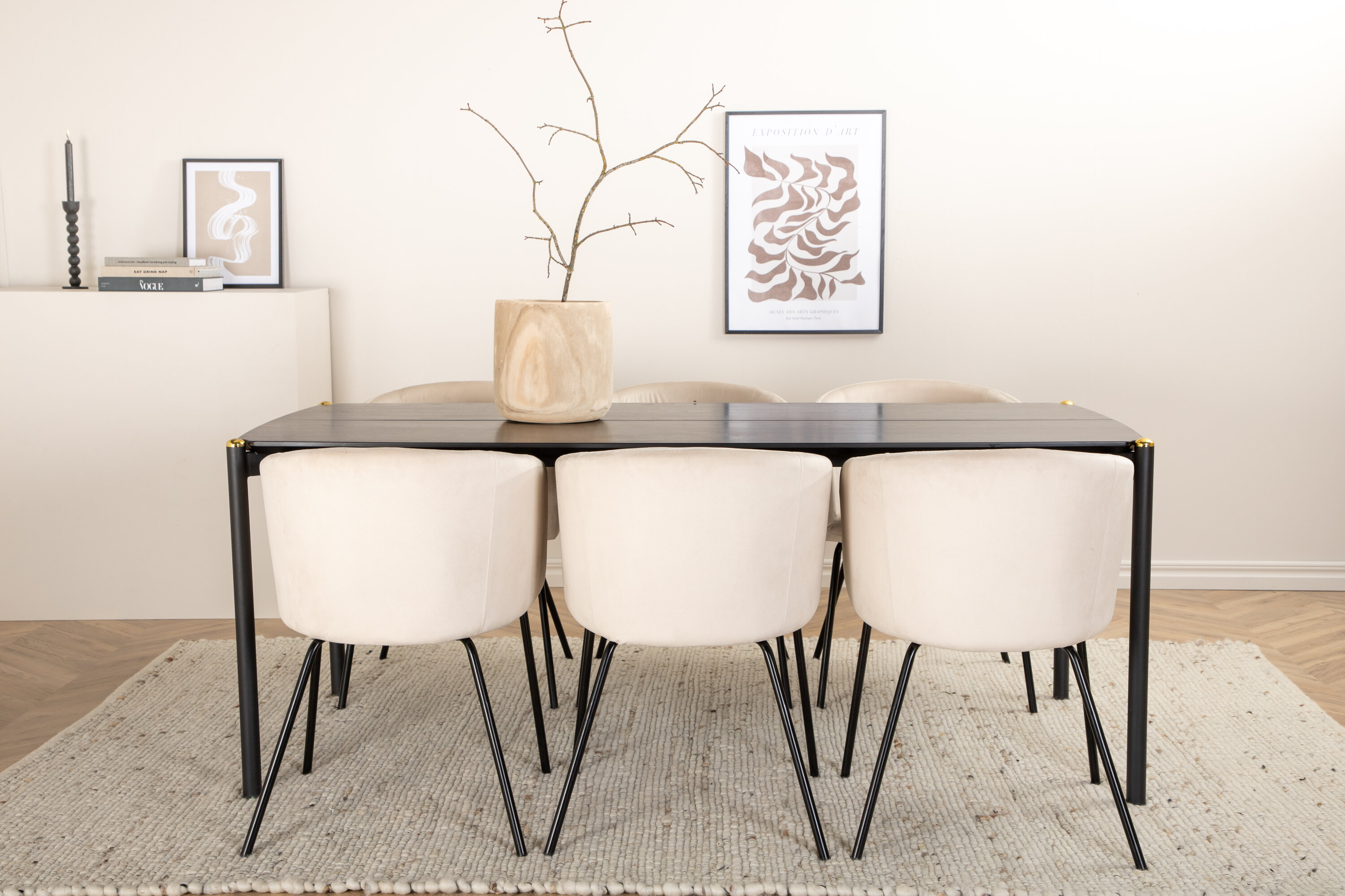 Détail du ensemble repas rectangulaire Pelle, Berit noir, beige Table : 75 x 190 x 90 Chaise : 55 x 78 x 55 cm