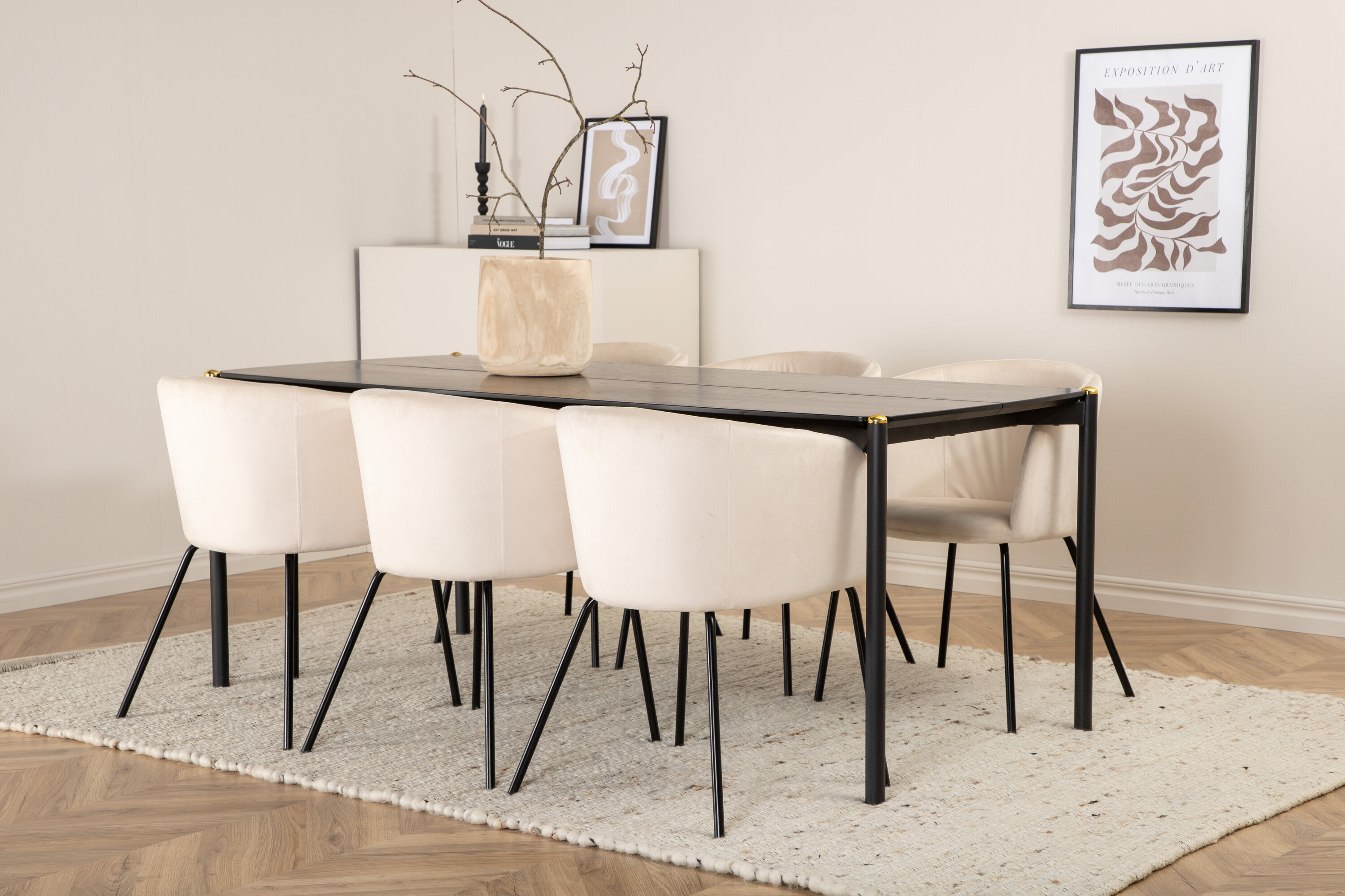 Détail du ensemble repas rectangulaire Pelle, Berit noir, beige Table : 75 x 190 x 90 Chaise : 55 x 78 x 55 cm
