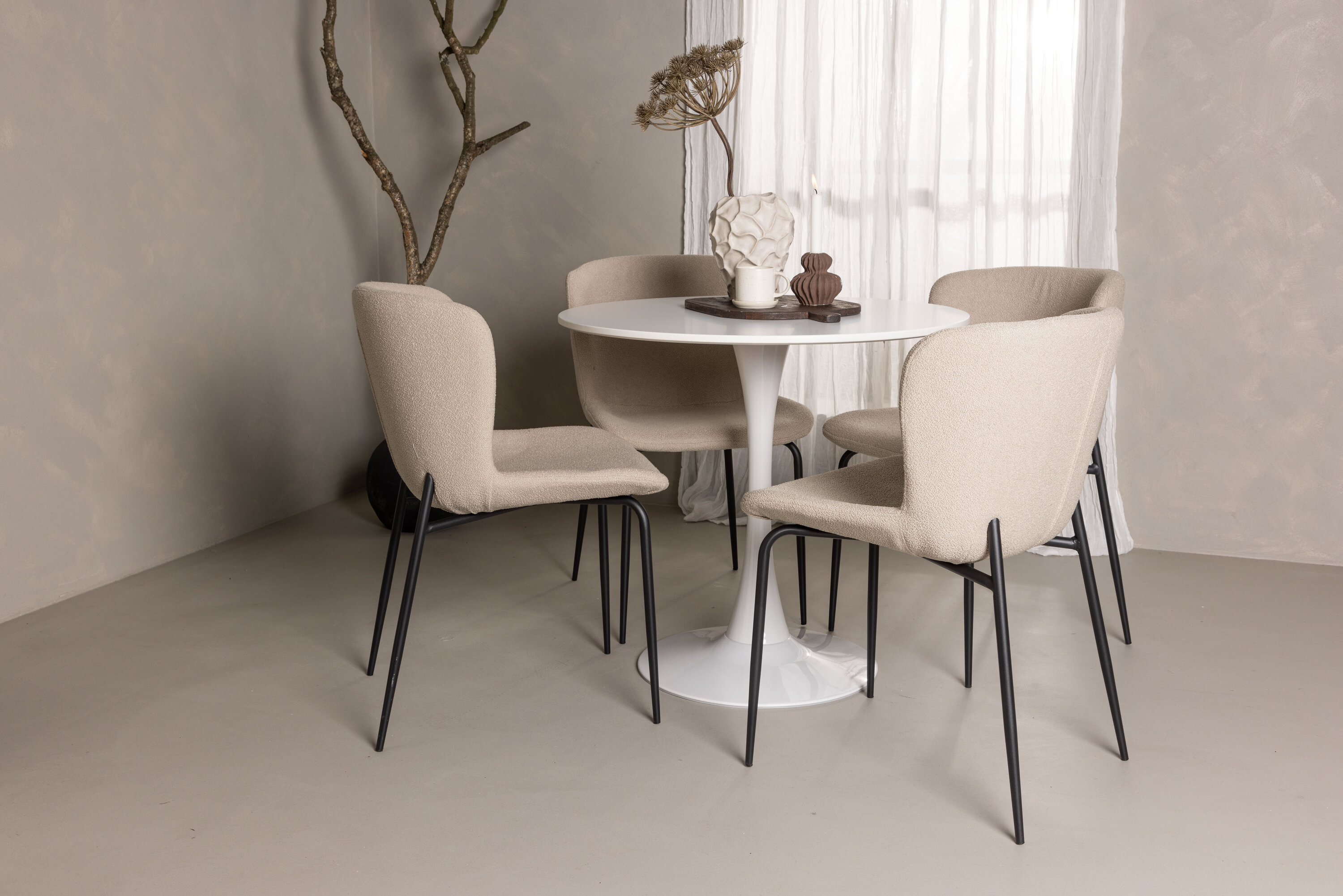 Hamden, Modesto ensemble repas rond blanc, beige, noir en situation dans une pièce décorée