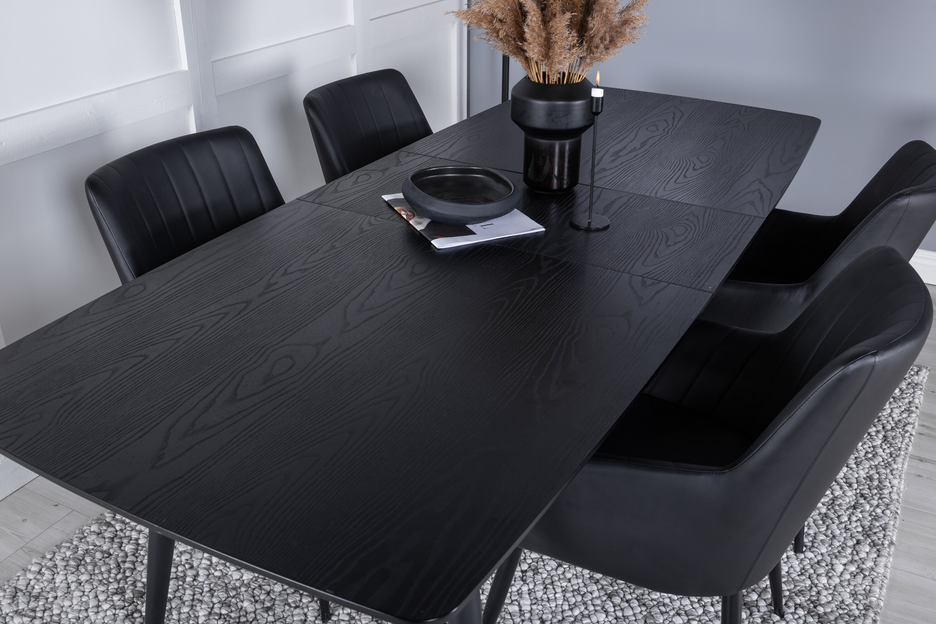 Détail du ensemble repas rectangulaire Gold, Comfort noir