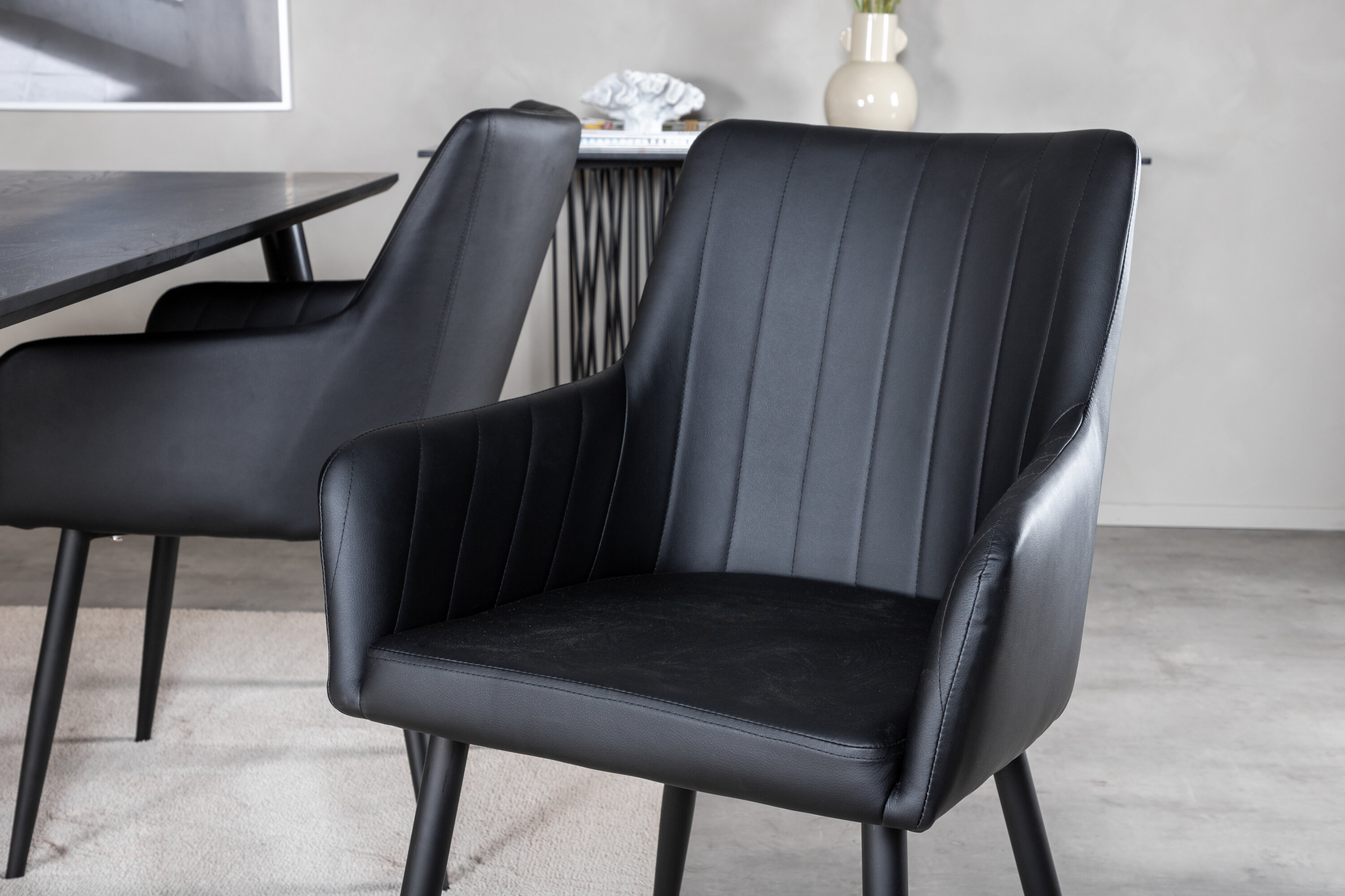 Détail du ensemble repas rectangulaire Dipp, Comfort noir