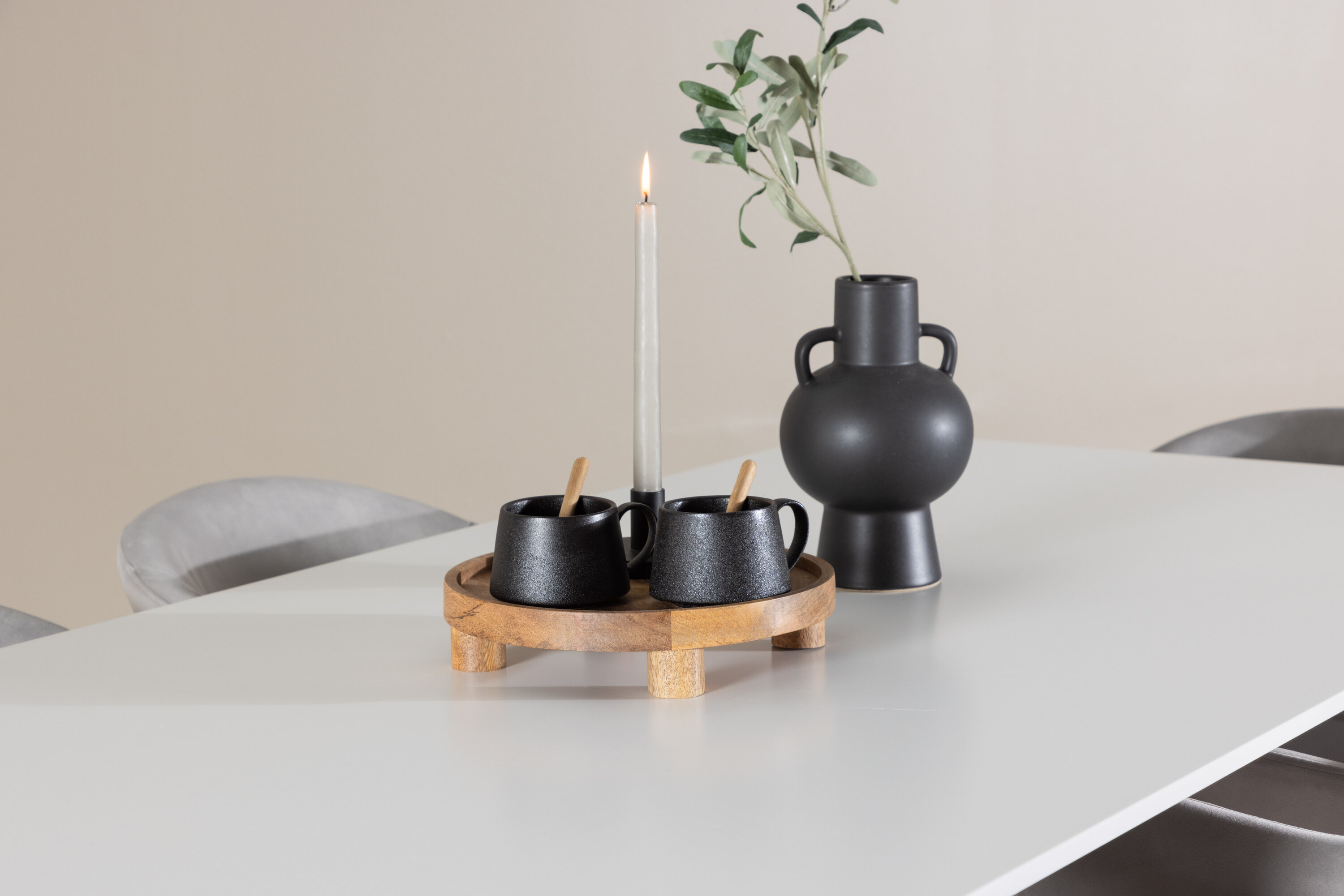 Silar, Evelina ensemble repas rectangulaire blanc, noir, gris en situation dans une pièce décorée