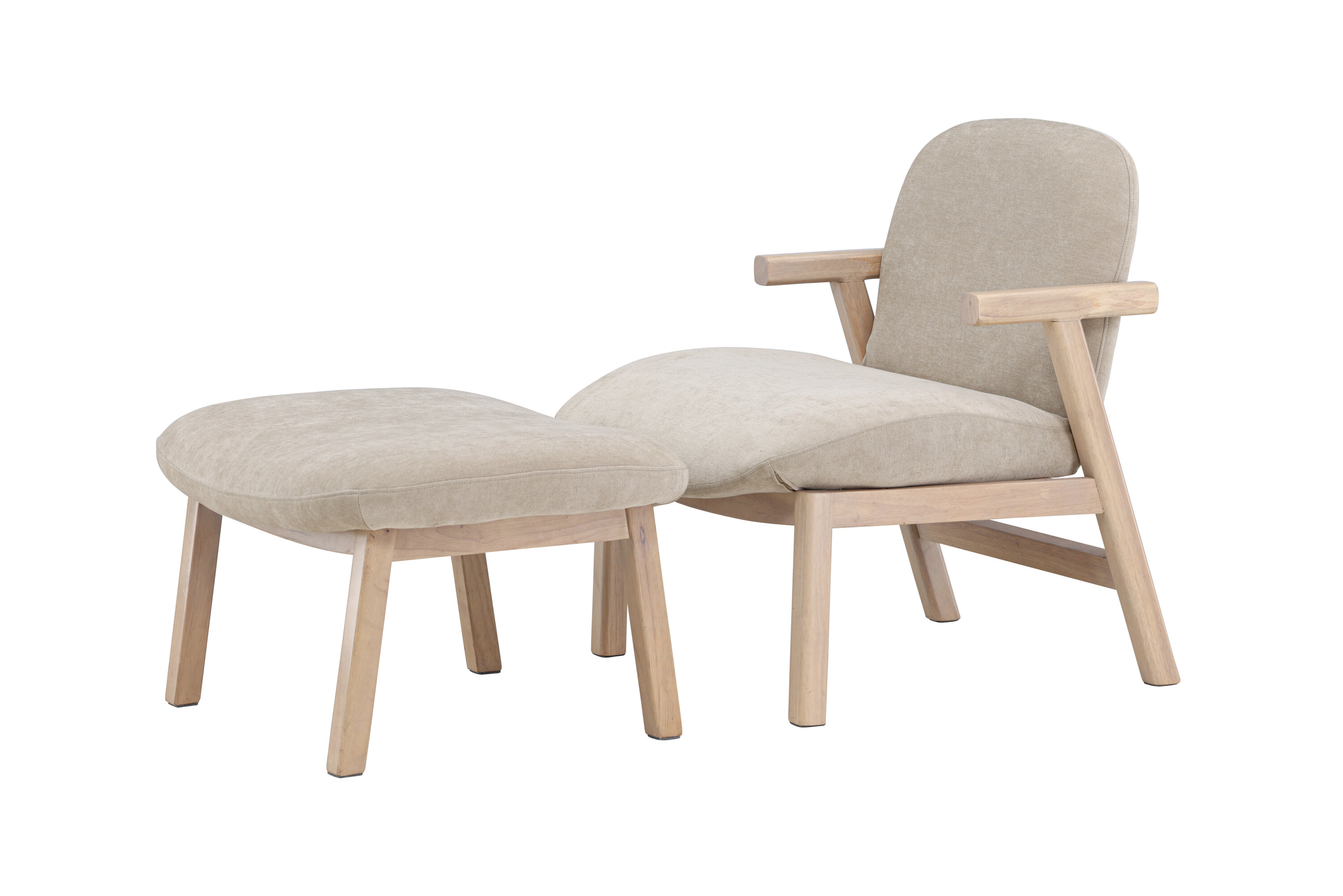 Rile fauteuil beige, blanchi sur fond clair