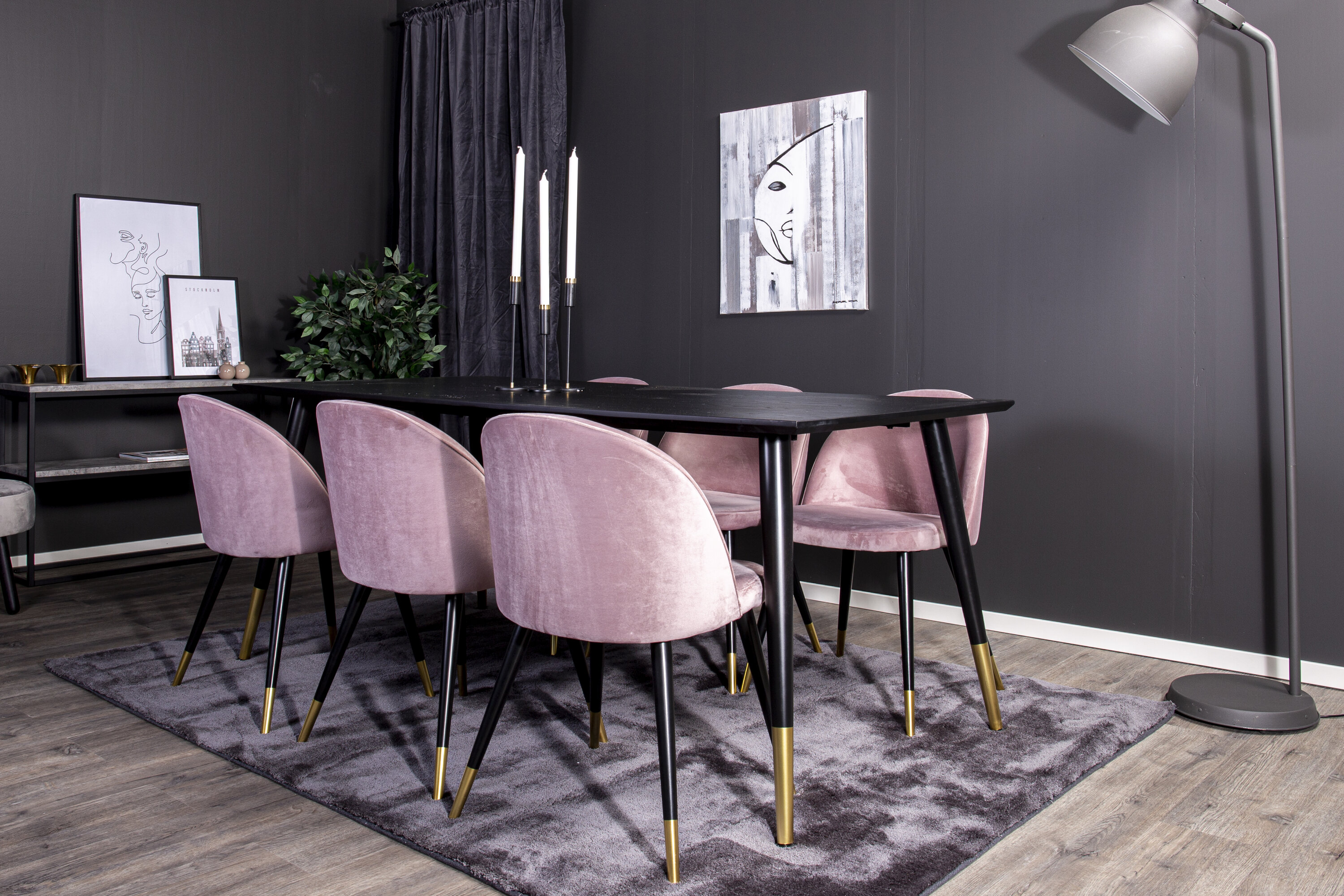 Détail du ensemble repas rectangulaire Dipp, Velvet noir, rose poudré, doré Table : 75 x 180 x 90 Chaise : 57 x 76,5 x 50 cm